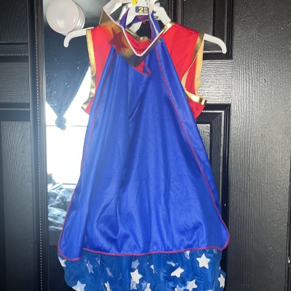 ✨WONDER WOMEN ✨costume with headband and cape - Picture 3 of 3